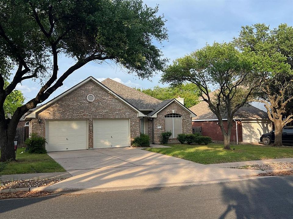 1st image of 1728 Dapplegrey Ln