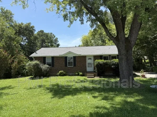 702 Rodeo Rd, Smyrna, TN 37167