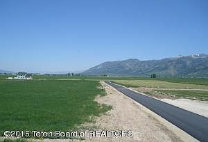 2nd image of E Circle Dr