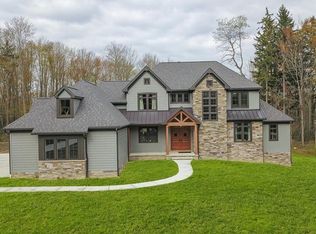 8870 Hikers Trl, Chardon, OH 44024