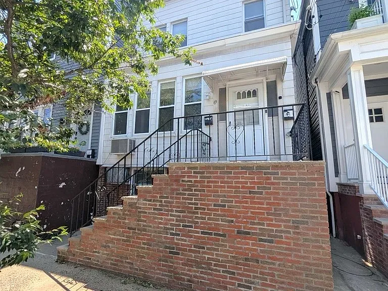 69 Beacon Ave #2 — Photo 1