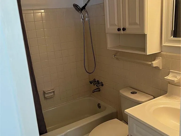 701 Pine Dr #204 — Photo 17