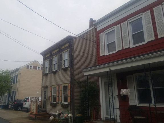 4th image of 161 2nd St