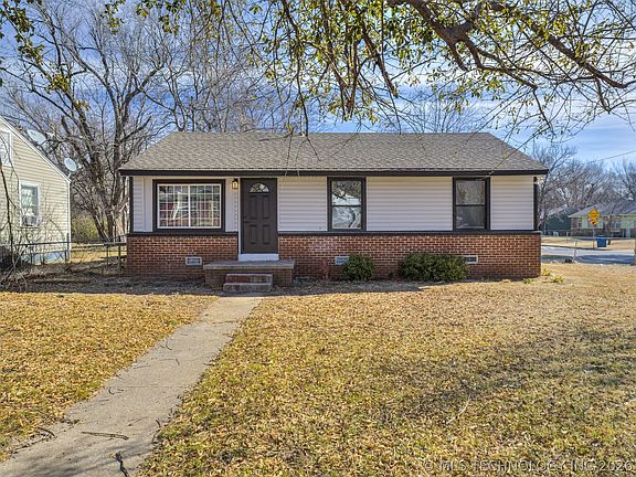 2nd image of 4303 N Frankfort Pl