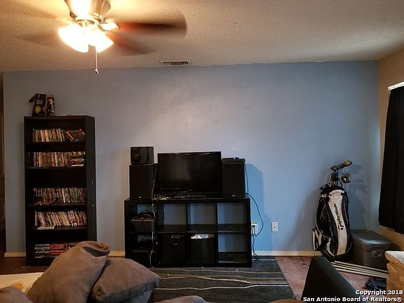 3rd image of 4451 Summer Sun Ln
