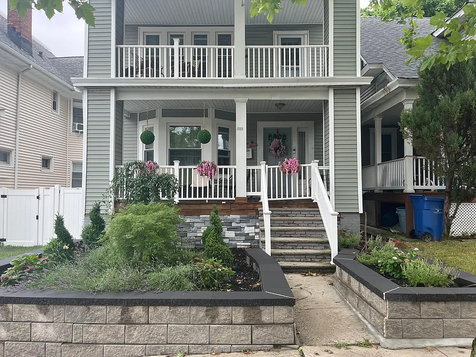 355 Main St #2