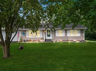 W4342 Nabor Rd, Cecil, WI 54111