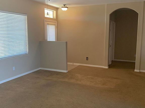 3rd image of 1076 Talia Pl