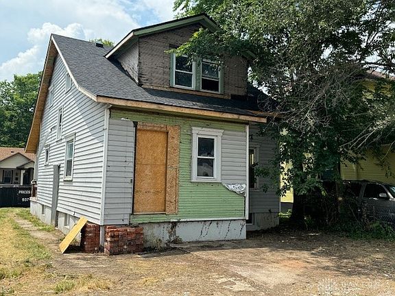 2nd image of 1026 Shakespeare Ave