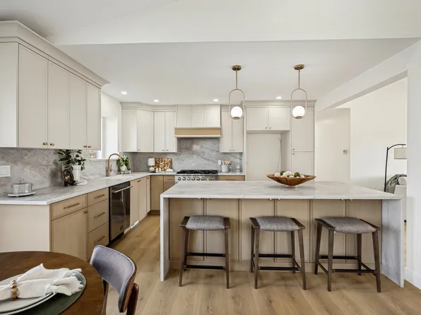 11753 S Lampton Cv, Riverton, UT 84065