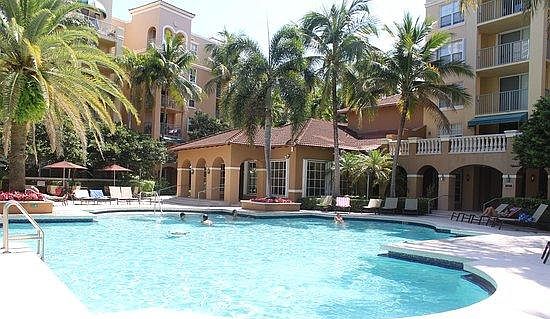 3rd image of 19600 E Country Club Dr