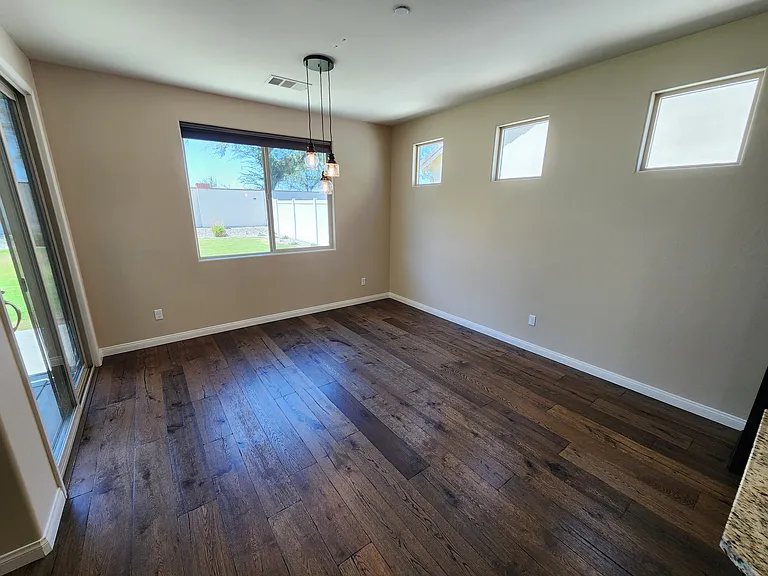 2611 Barrowby St — Photo 11