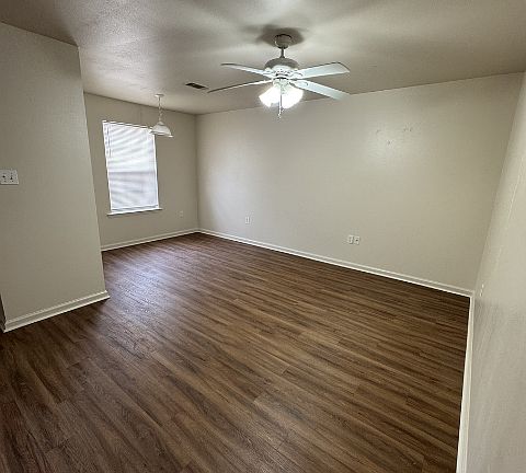 5th image of 21890 Acacia Dr