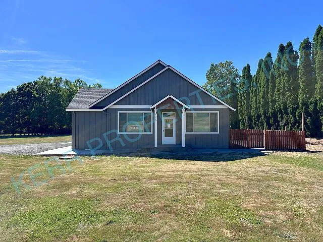 225 NE Lucas Rd — Photo 1