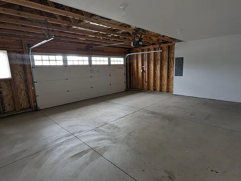 2537 N Lehigh Ct — Photo 22