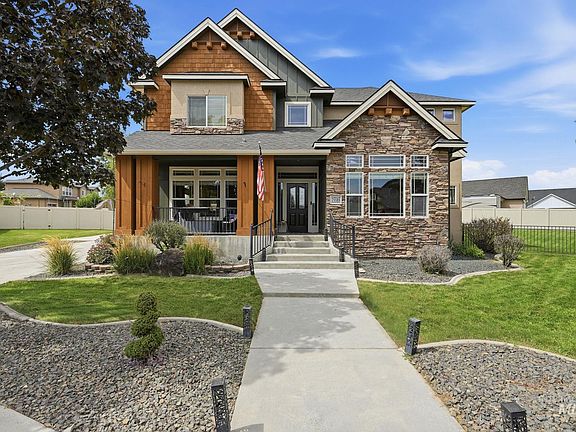 3rd image of 15585 Toscano Pl