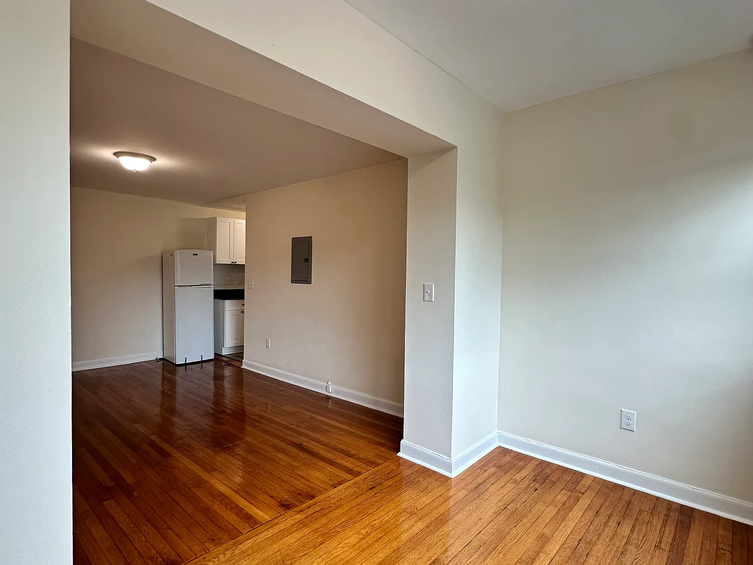 1 bed, $2,700 — Photo 3