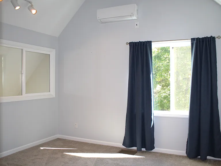 1010 Eastshore Cir — Photo 10