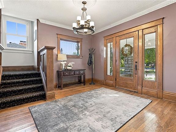4th image of 5532 Knox Ave