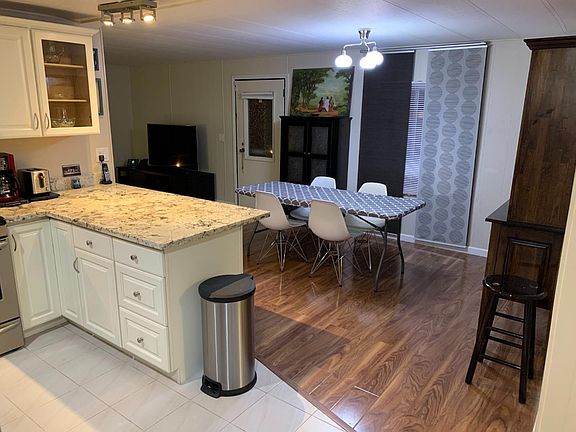 4th image of 29059 Westminster Ct #29059