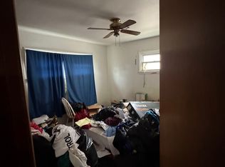 3665 S 5th St, Milwaukee, WI 53207