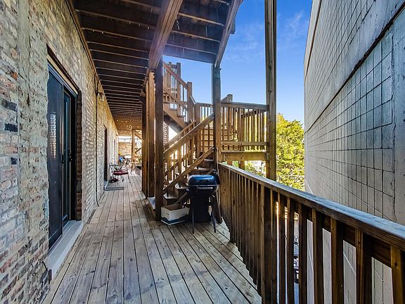 5th image of 2401 N Clybourn Ave #16687731