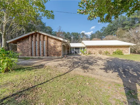 4749 Beaver Rd, Oakdale, LA 71463