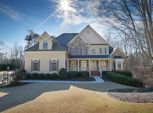 330 Winn Park Ct, Roswell, GA 30075
