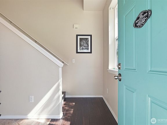 4th image of 1335 E 51st Street