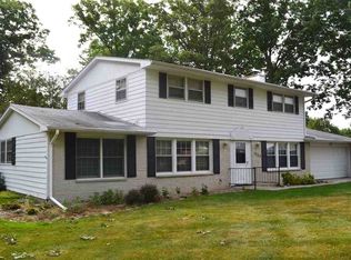 1735 Oakton Ln, New Haven, IN 46774