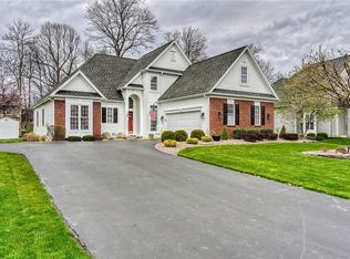 168 Carrington Dr, Rochester, NY 14626