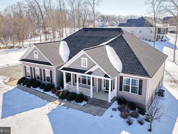 2nd image of 7653 Knotting Hill Ln