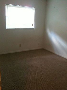 4th image of 5156 NE 6th Ave APT 219