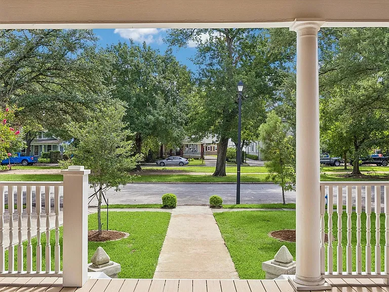 1229 Heights Blvd — Photo 4