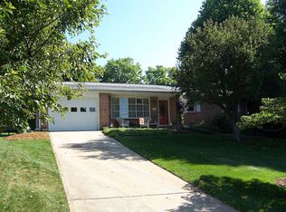 1525 Grandview Ave, Mechanicsburg, PA