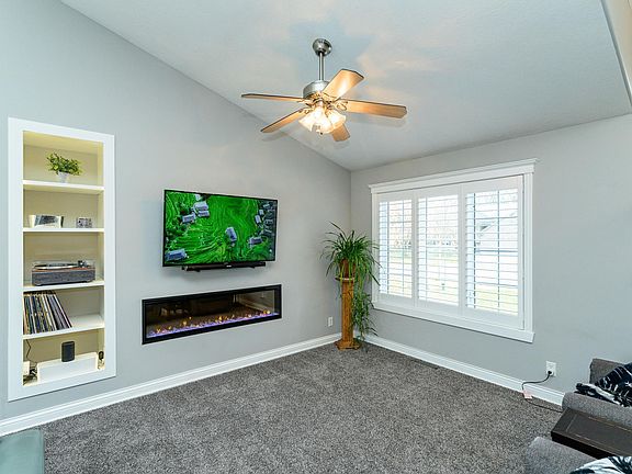 5th image of 2743 Pinewood Ridge Dr SE