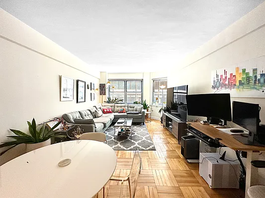 Rented by Keller Williams NYC | media 2