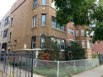 7653 S Yates Blvd, Chicago, IL, 60649