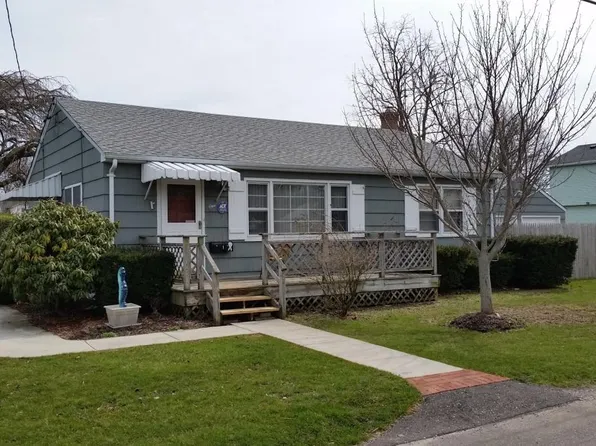 (undisclosed Address), Patchogue, NY 11772