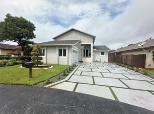 5428 SW 152nd Place Cir, Miami, FL 33185