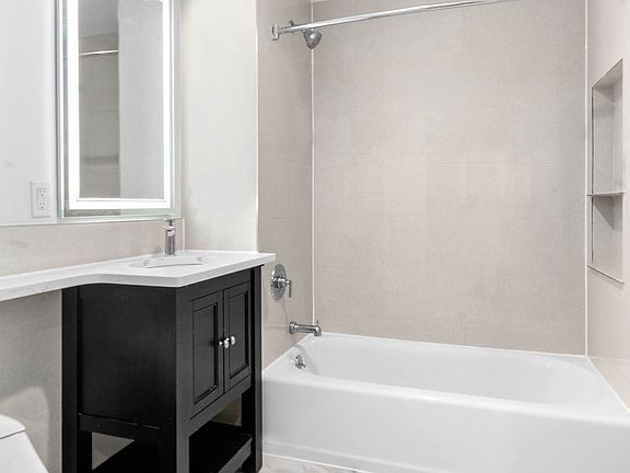 4th image of 39-04 29th St #3D