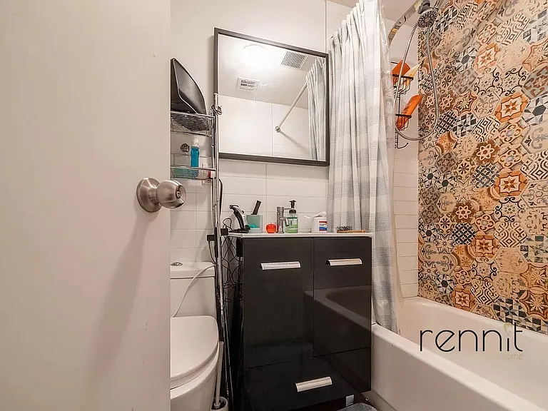 625 Sterling Pl #2R — Photo 8