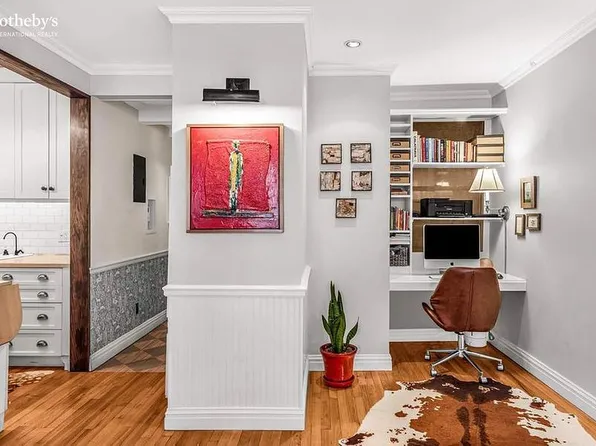 420 W 47th St APT 3C, New York, NY 10036