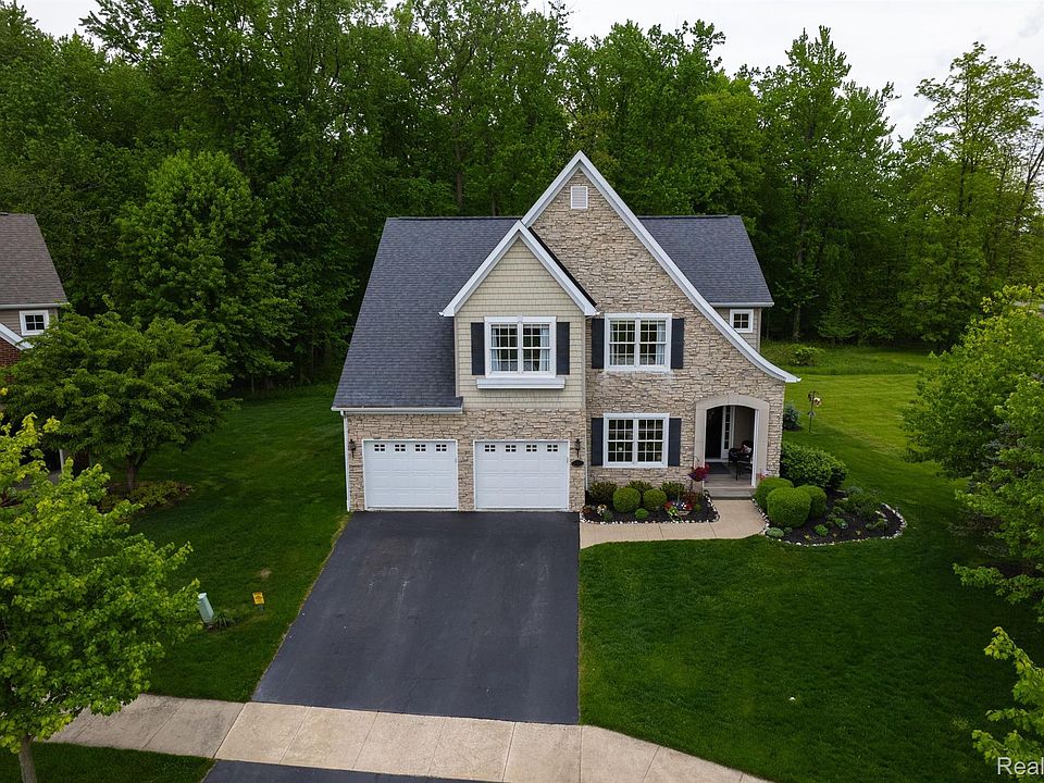 1st image of 10326 Edgewood Ct