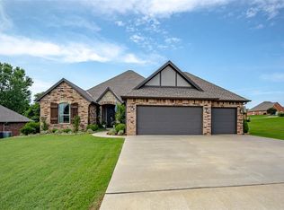 2708 Eagle Lake Dr, Blanchard, OK 73010