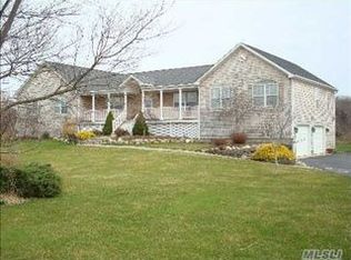 17 Jareds Path, Brookhaven, NY 11719