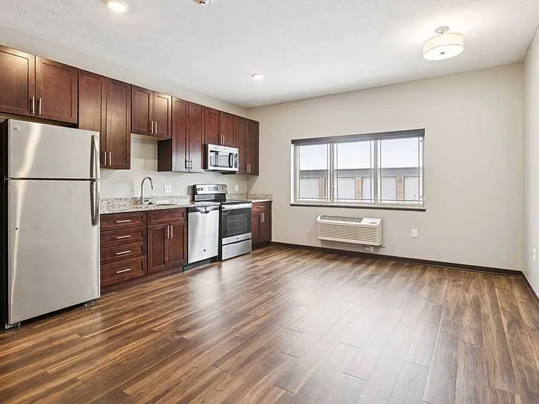 360 at Jordan West — Photo 64