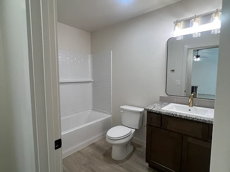13815 Gary Ave — Photo 11