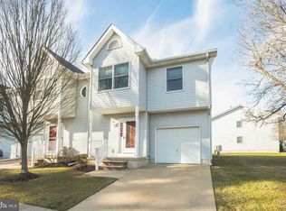 16 Holly Glen Dr #108, Pitman, NJ 08071