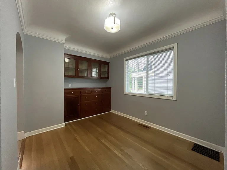 13208 NE Glisan St — Photo 13